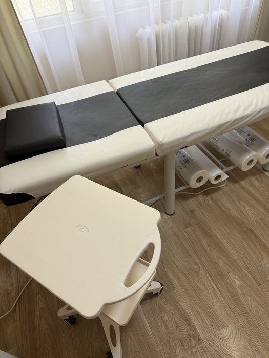 Pat de cosmetică(folosit câteva luni) și ucenic pentru aparate 800 lei (ridicare din Timișoara