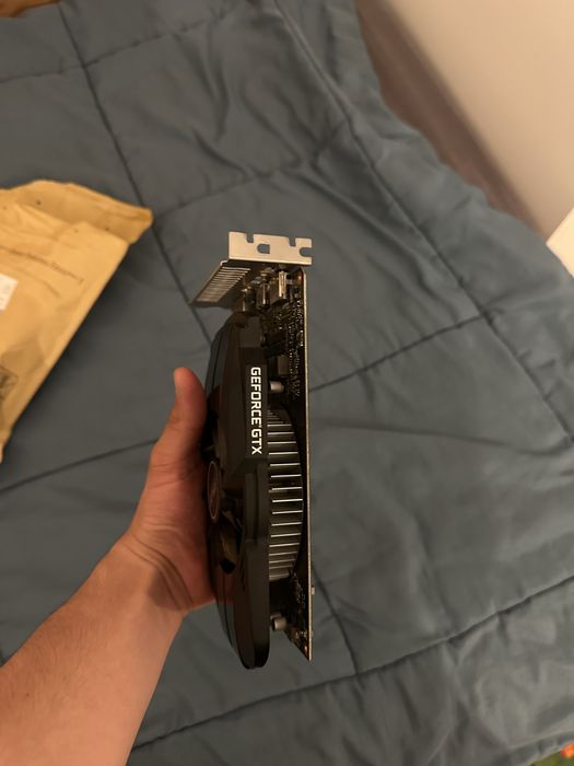 Placa video Nvidia Gtx 1650 4GB Vram