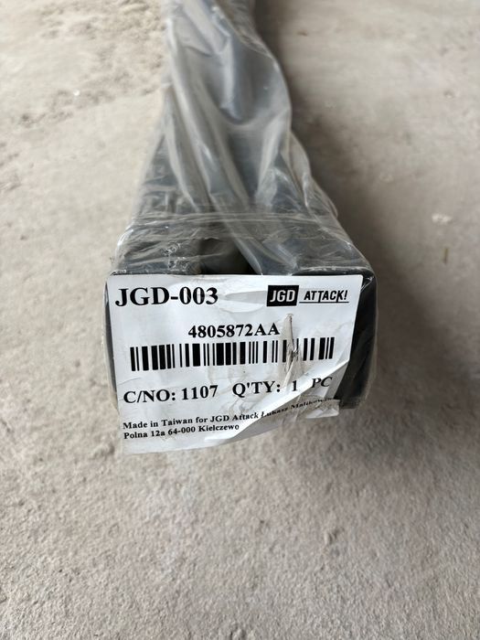 Части за Dodge Challenger 2015+ защитна предна греда, халоген