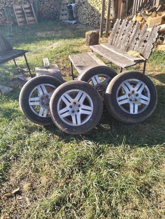 Vând jante aliaj Volkswagen Golf 4 – 500 Lei/bucată