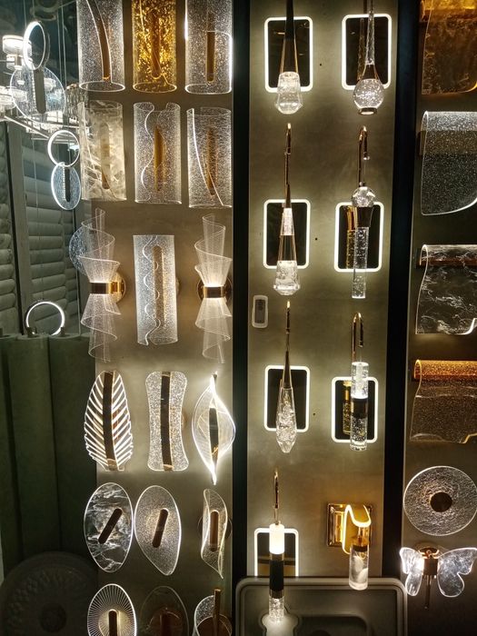 Ustanovka lyustra svitilniki galagen bra asvishenya vizv yest