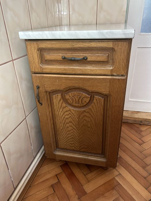 Corpuri de bucatarie din lemn