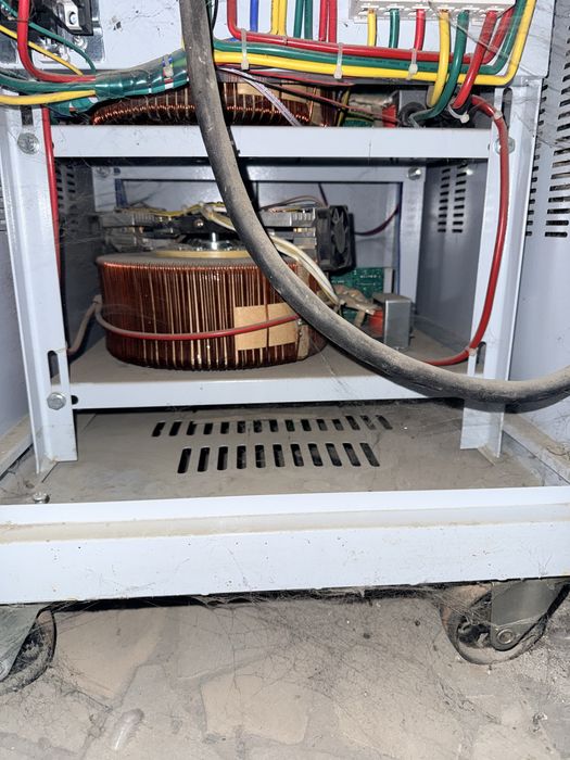 Стабилизатор 30A