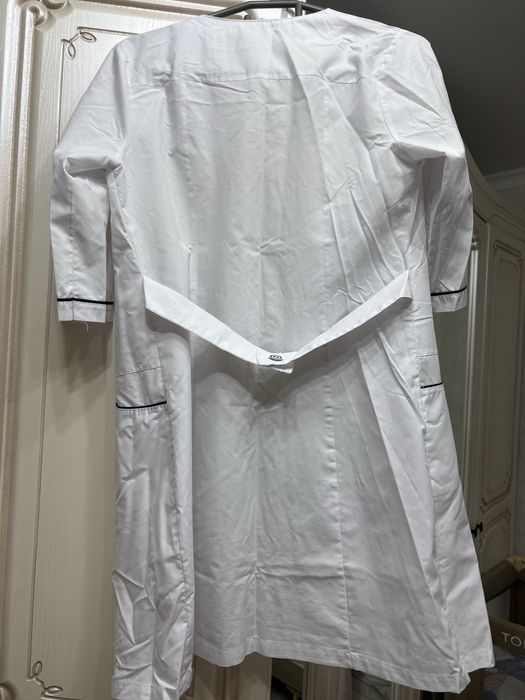 Продаю хир.кастюм, халаты