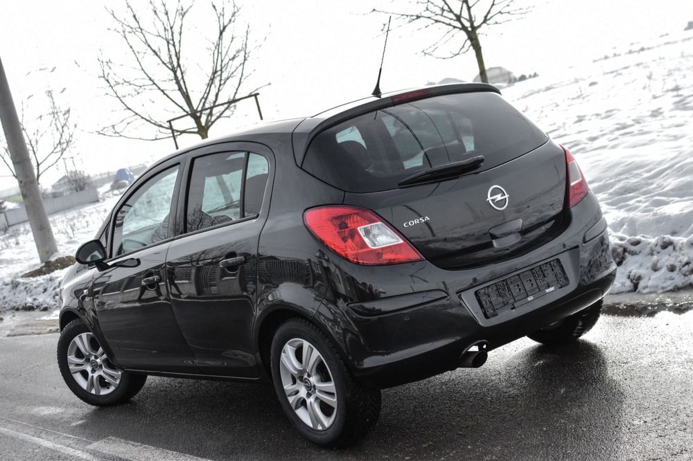 Opel Corsa euro 5 ,1.4 benzina