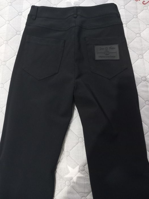 Дамски панталон на Lucy