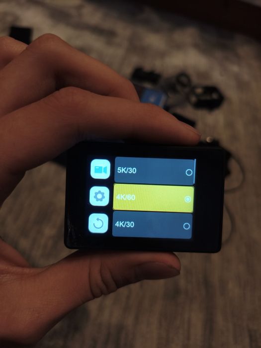 Экшен камера почти новый