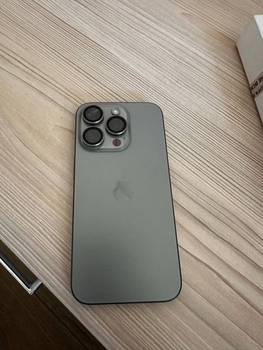 Айфон 15 про с гарантией