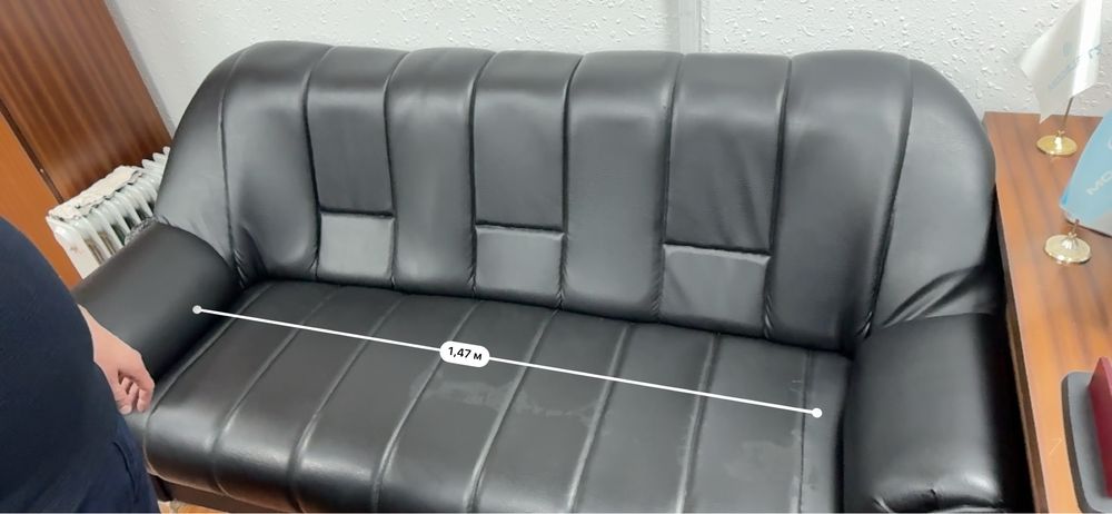 Ofis uchun kojinniy divan