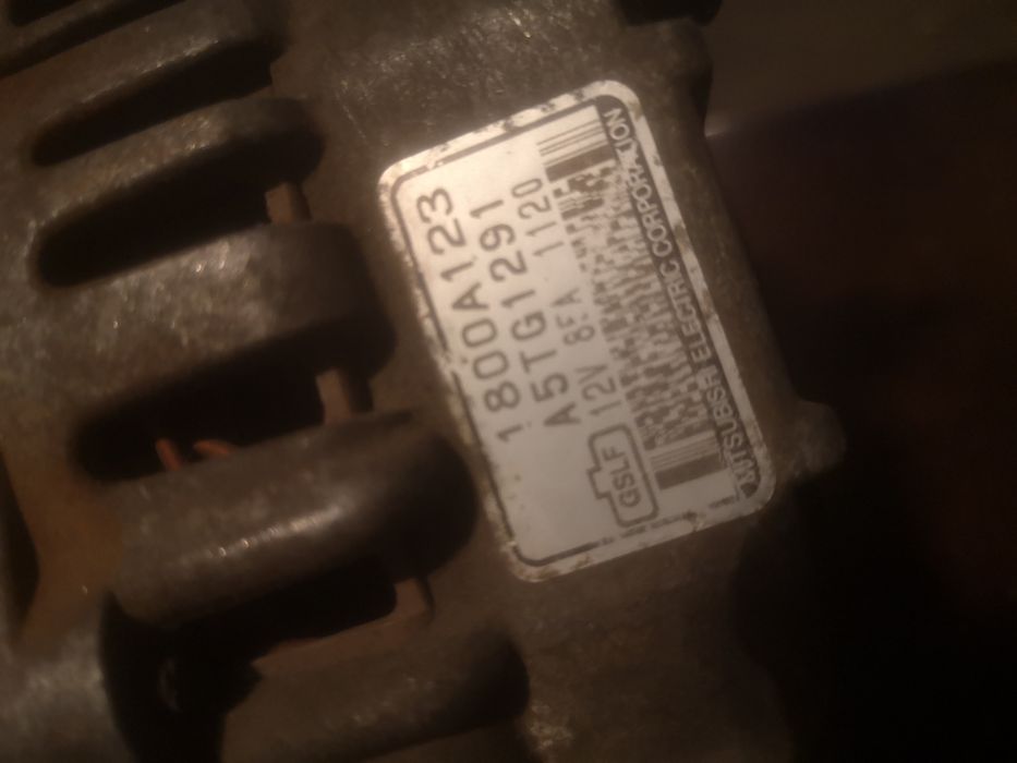 Мицубиси Лансер, генератор.