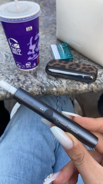 Iqos Iluma gravat