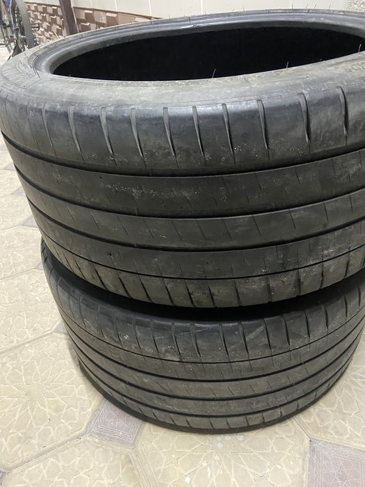 285/35R20  MICHELIN