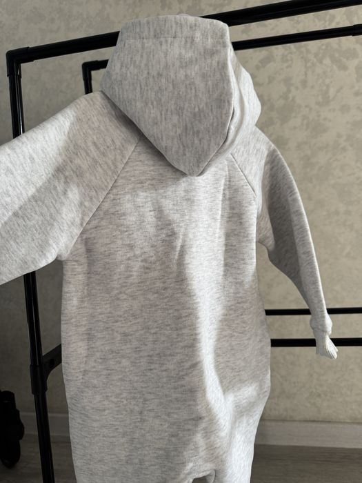 комбинизон с копюшоном