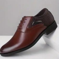 Машинка для бритья и женская обувь