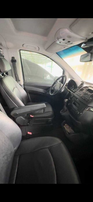 Mercedes Viano продается