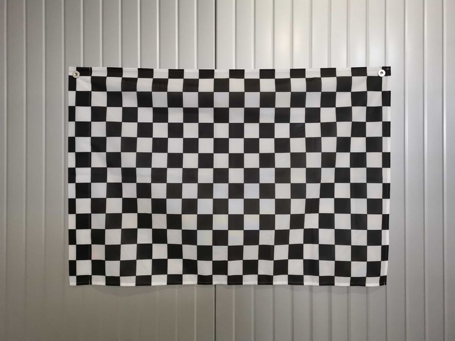 Национални спортни автомобилни знамена по поръчка. Всякакви размери.