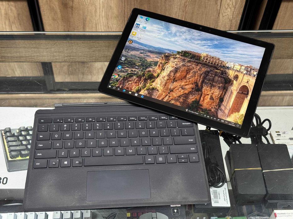 MICROSOFT SURFACE Pro7 CORE i5-1035G4 8гб 256ssd Сенсорный