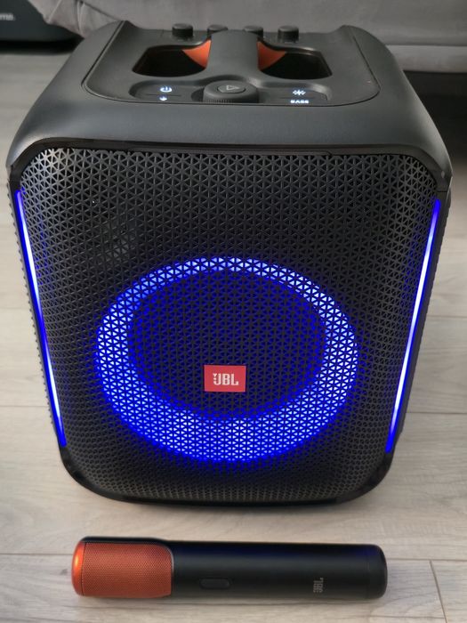 Boxa JBL Partybox Encore cu microfon