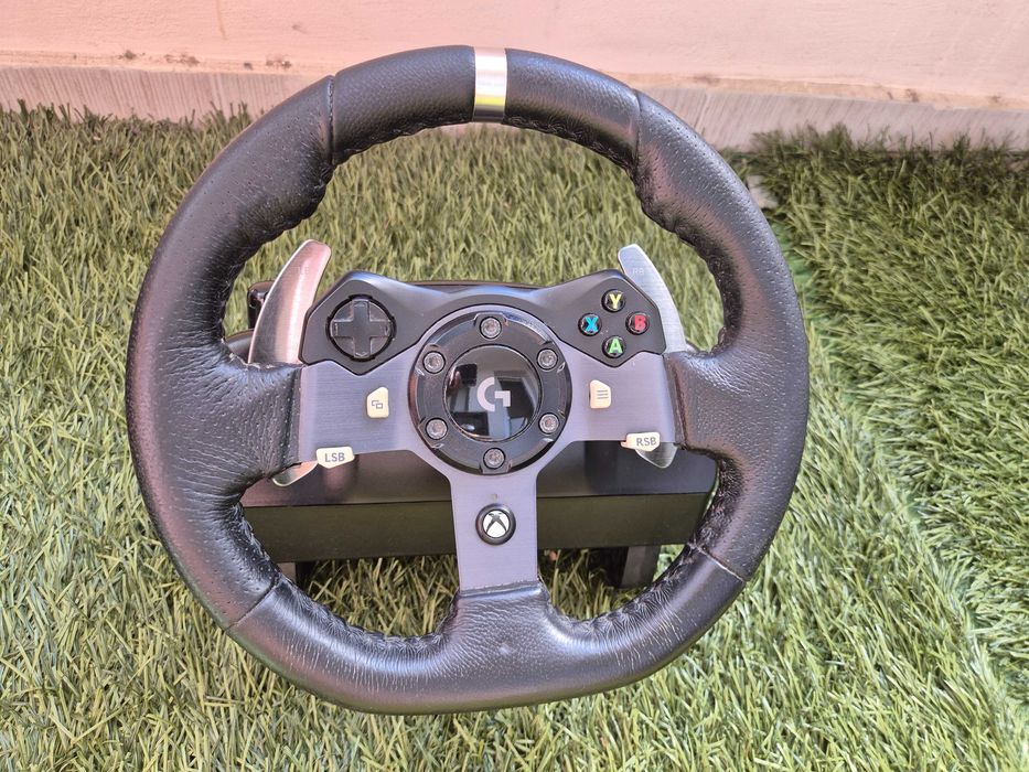 Logitech G920 Driving Force – волан с педали за PC/Xbox