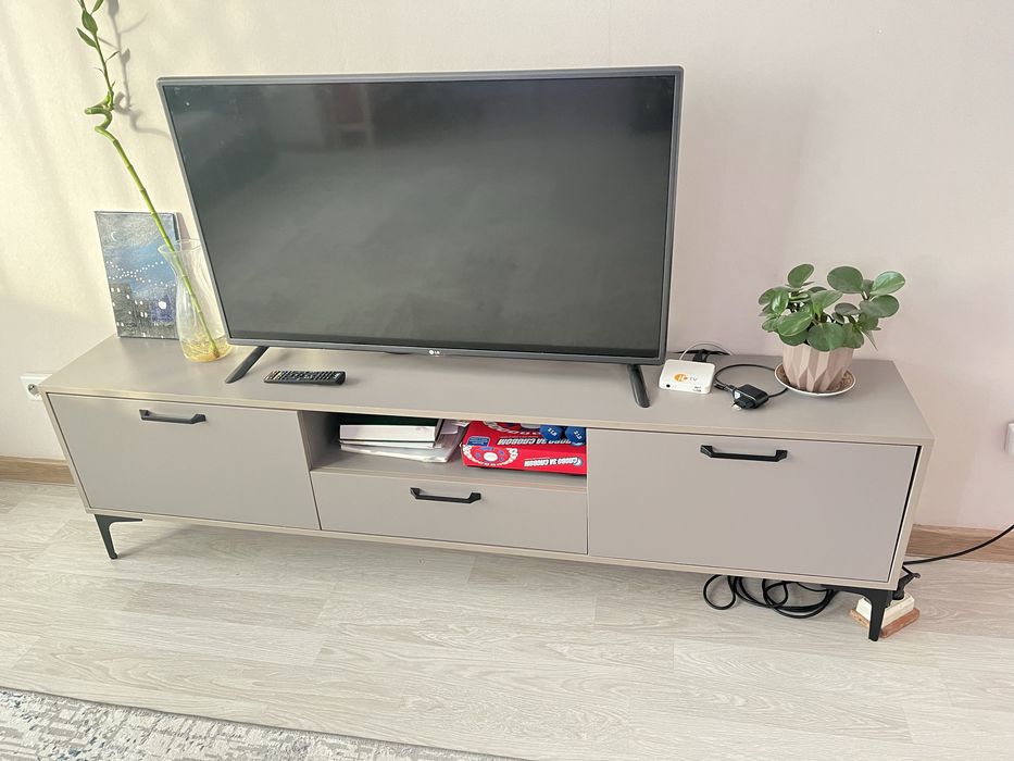 Продам подставку под тв