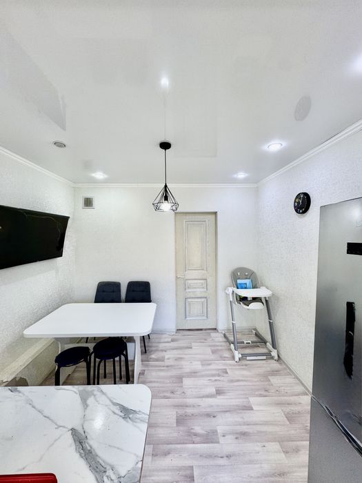 Продается 2 комн квартира на Кунаева