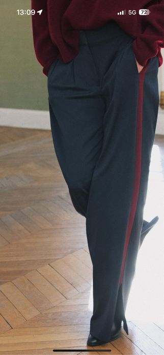 Pantaloni zara albastru cu dunga visinie