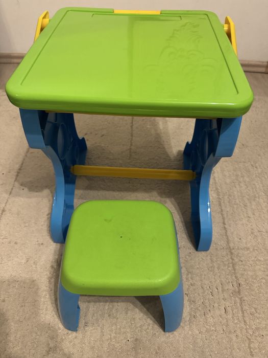 Masuta de joaca pentru copii