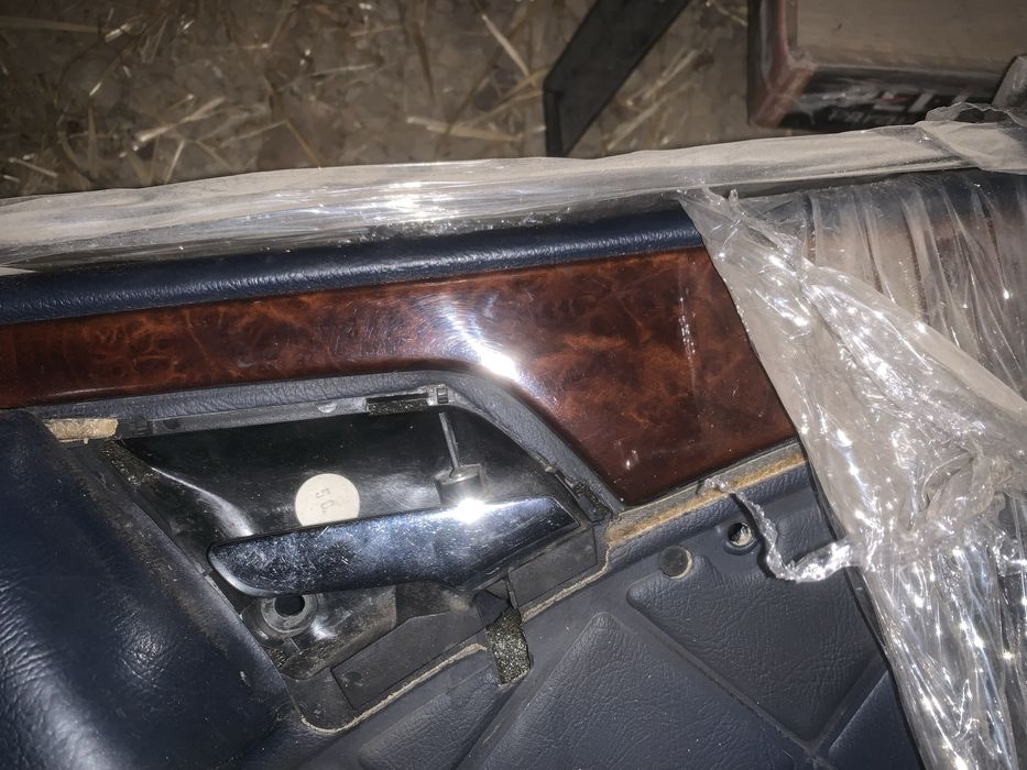 Продам общивки для дверей 4шт w210