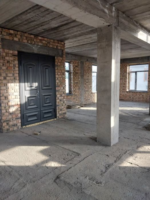 Срочно ховли сотилади