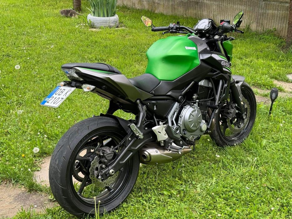 Kawazaki z 650.