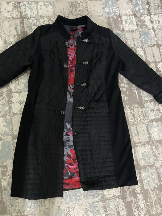 Зимние куртки.