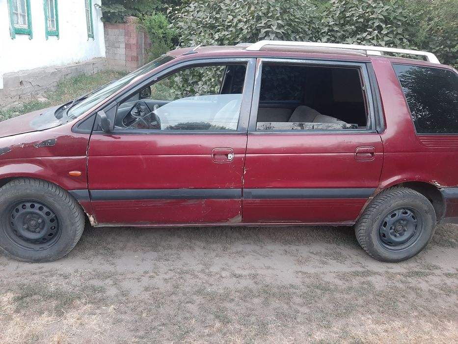 Продам мицубиши спецвагон