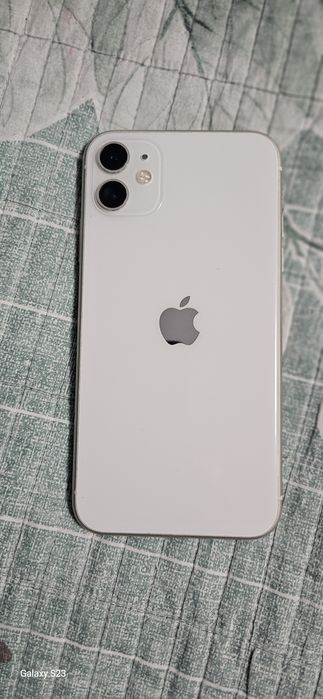 Iphone 11 в отличном состоянии