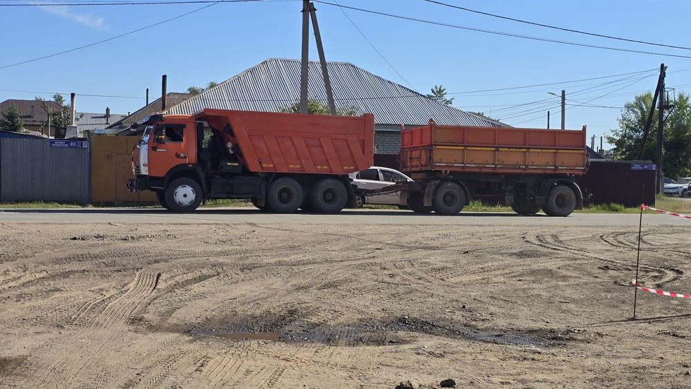 Услуга самосвала и погрузчика