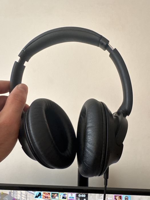 Наушники Sony WH-CH720N черный