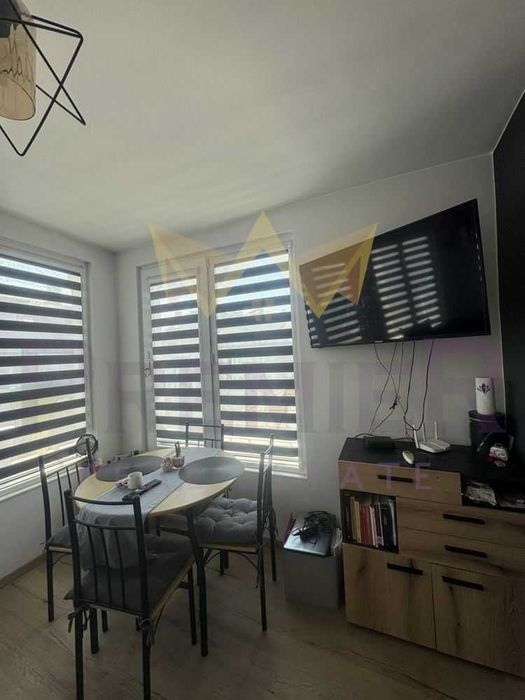 Продава се Двустаен апартамент в Бургас, Възраждане - 33 кв.м за 1345 €/кв.м - Снимка #4