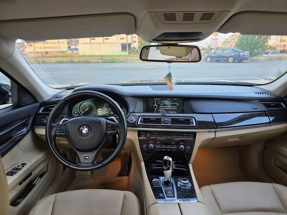 BMW 730d 245cp cesuri digitale