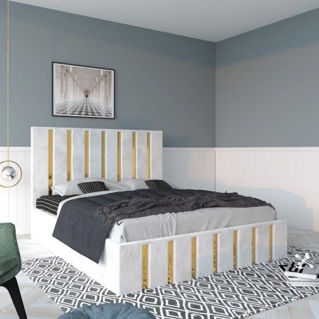 Pat Tapitat Cu Dungi Aurii