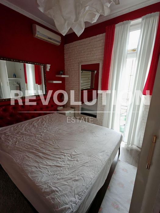 Дава се под наем Етаж от къща в Пловдив, Център - 140 кв.м за 900 € - Снимка #3