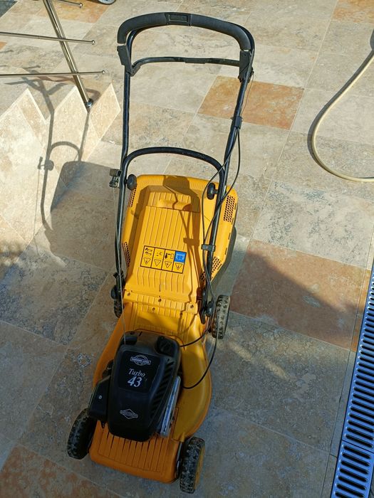 Masina tuns iarba ,gazon STIGA briggs straton benzina