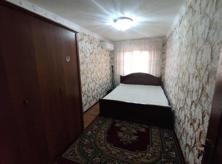 Продаётся 2/2/4,болкон 2х6, метро Дустлик - 1. Чкалов !