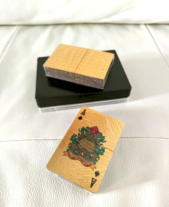 Cărți de joc , Gold plastic / pachet cărți de joc premium cazino