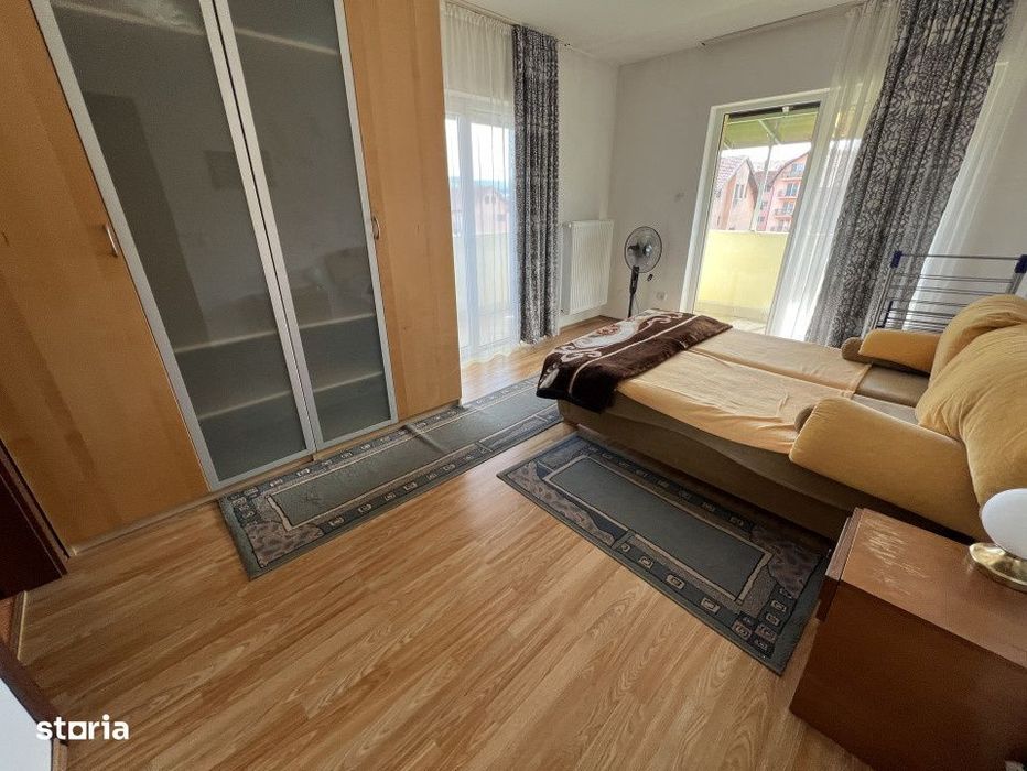 Apartament de 3 camere, 69 mp, 2 bai, 2 balcoane, zona Muzeul Apei