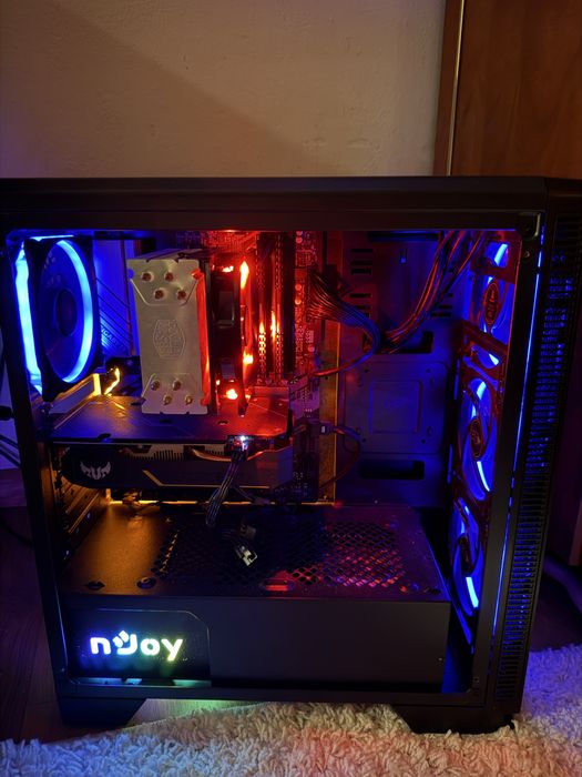 PC Gaming / Workstation i7-9700K + GTX 1650 4GB + 32GB RAM DDR4 + MONITOR