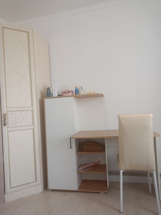 Письменный стол, парта