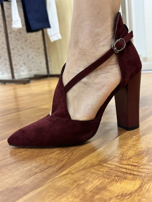 Туфли бордовый 1