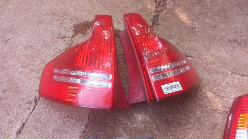 Продавам се и стопове за citroen c4 пет врати