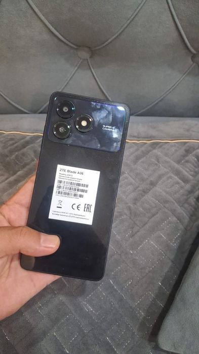 Продам ZTE новый телефон