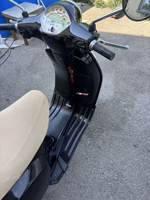 Vespa lx125ie свежипригнан
