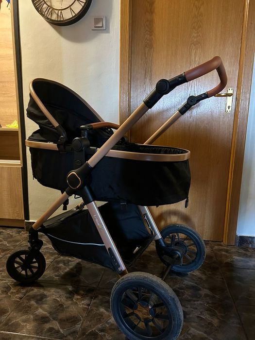 Vand carucior pentru bebelusi